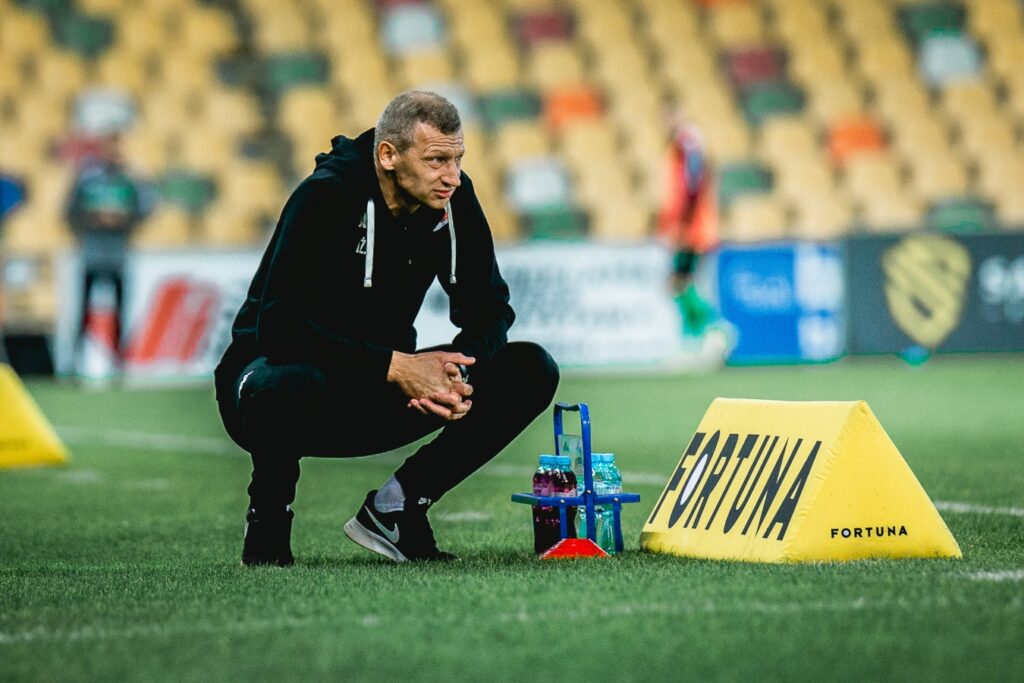 Dariusz Żuraw zmienia Podbeskidzie, „Żuraw ball” powoli powraca