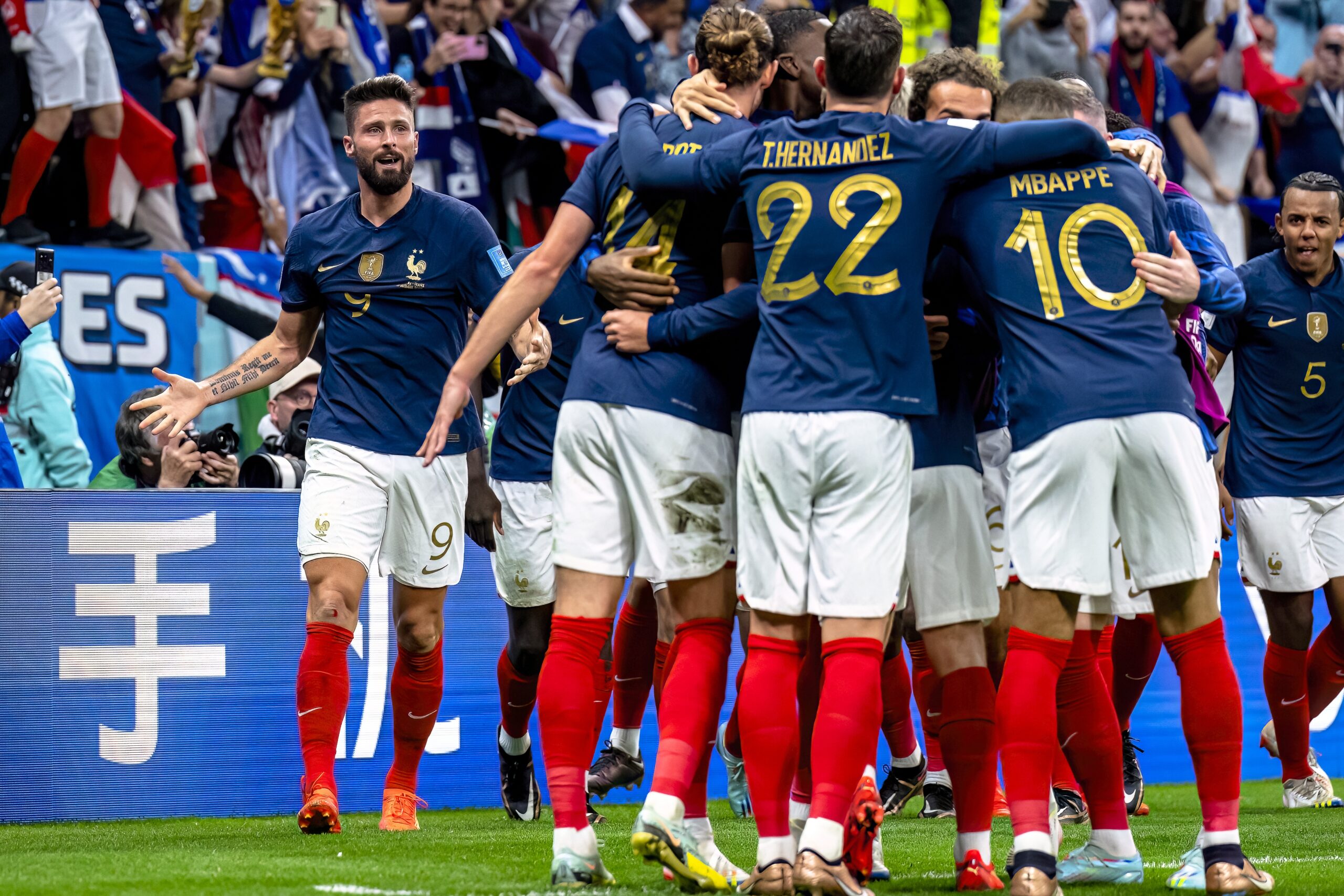 Piłkarze się zmieniają, a Francja wciąż lśni