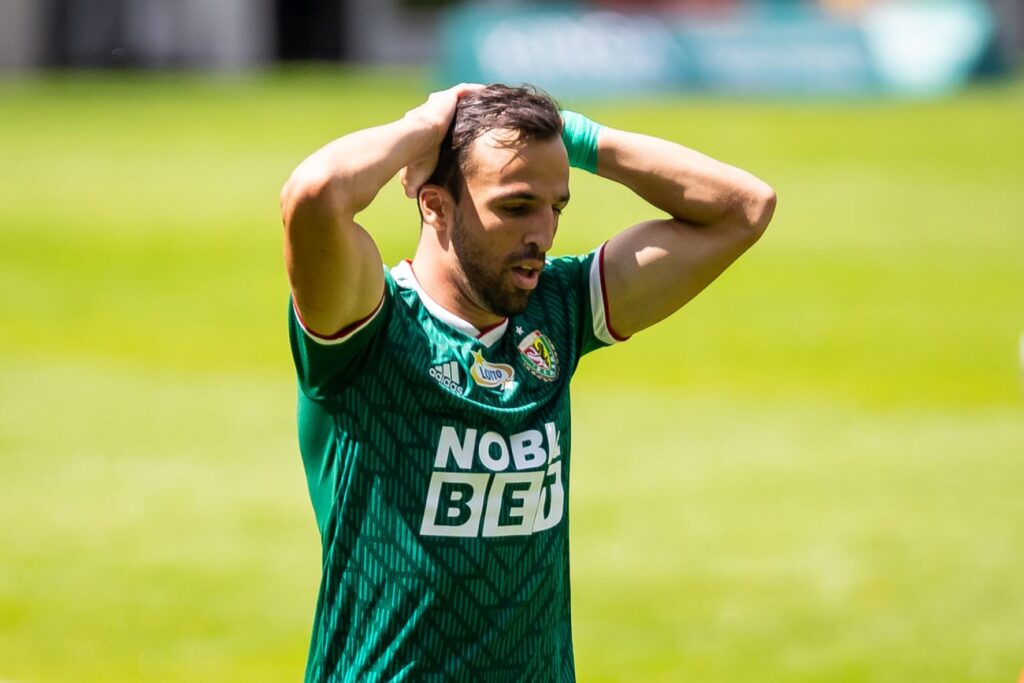 Radomiak wygrywa, a Śląsk pogłębia się w kryzysie