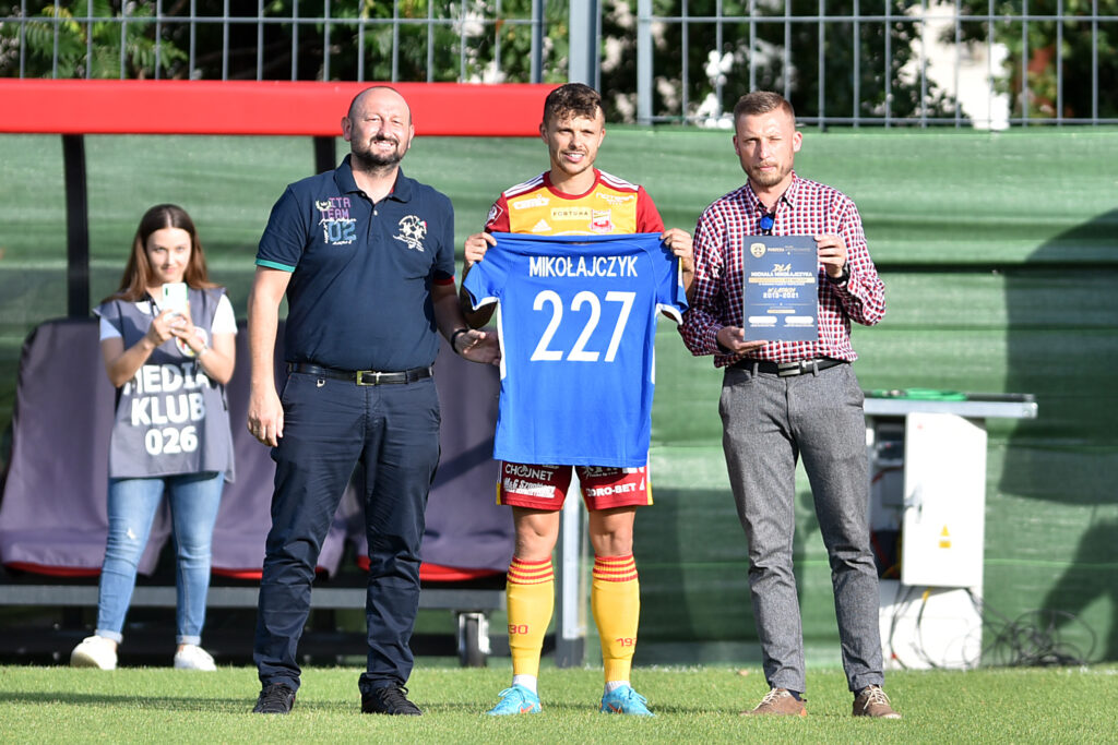 Marek Bartoszek: Będąc na 2. miejscu w lidze, trzeba skorzystać z okazji