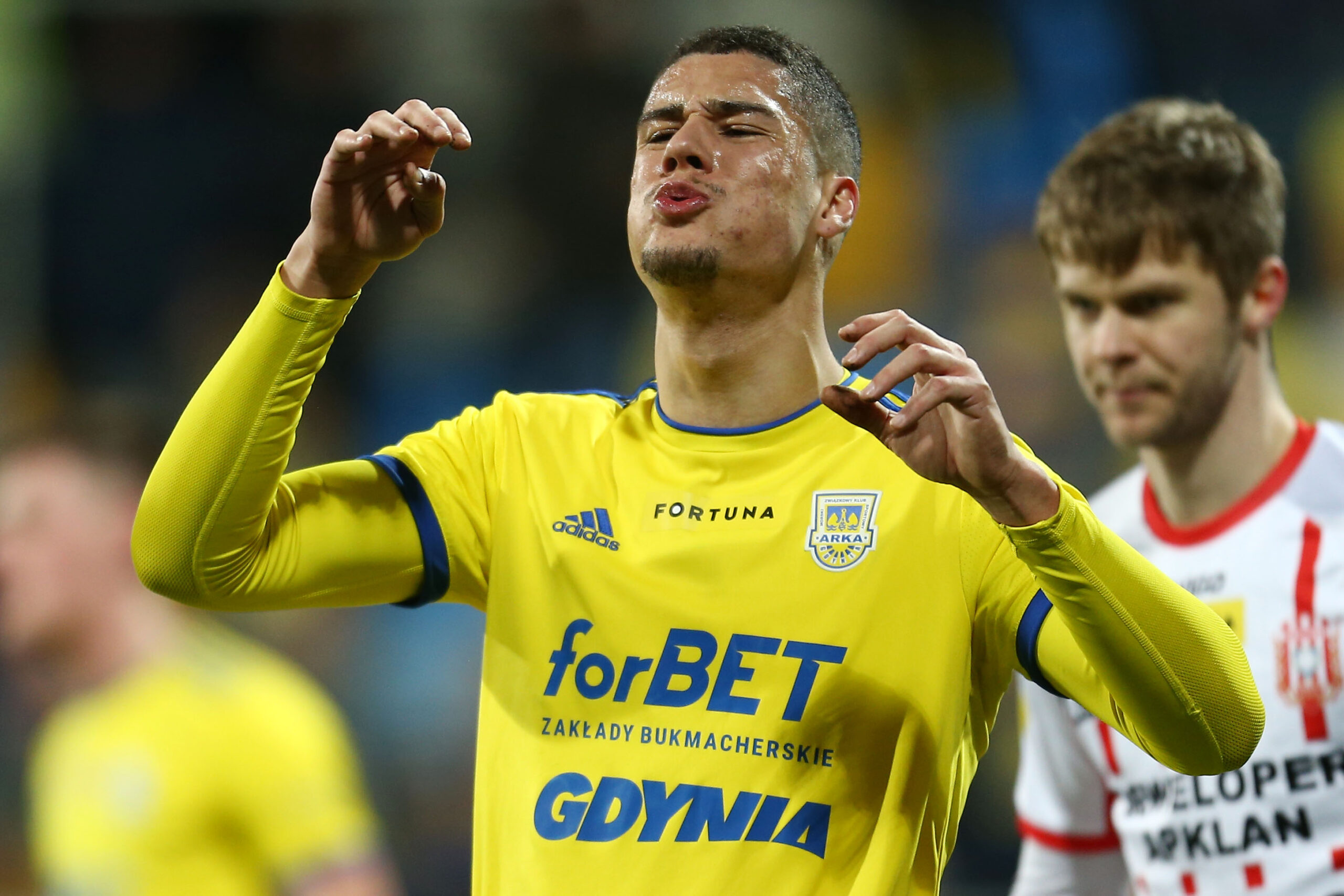 Dlaczego Arka Gdynia spisuje się poniżej oczekiwań?