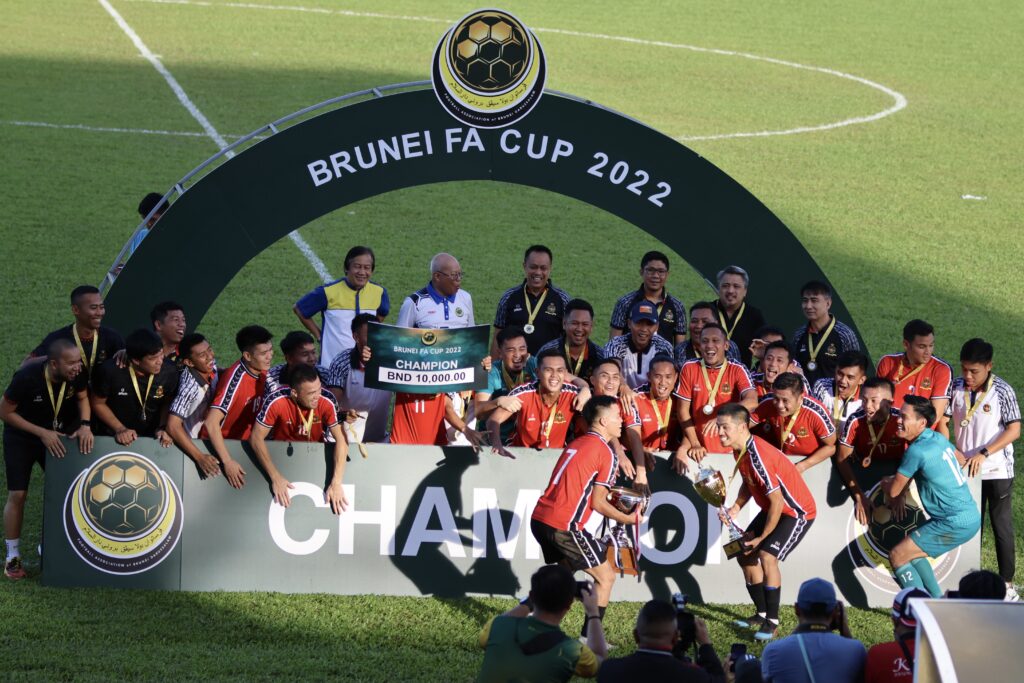 DPMM – klub, który stał na ligowym podium trzech różnych krajów. Kącik egzotyczny #14