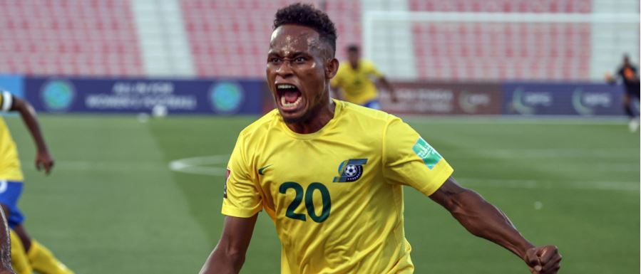 Raphael Lea’i coraz głośniej puka do drzwi wielkiego futbolu