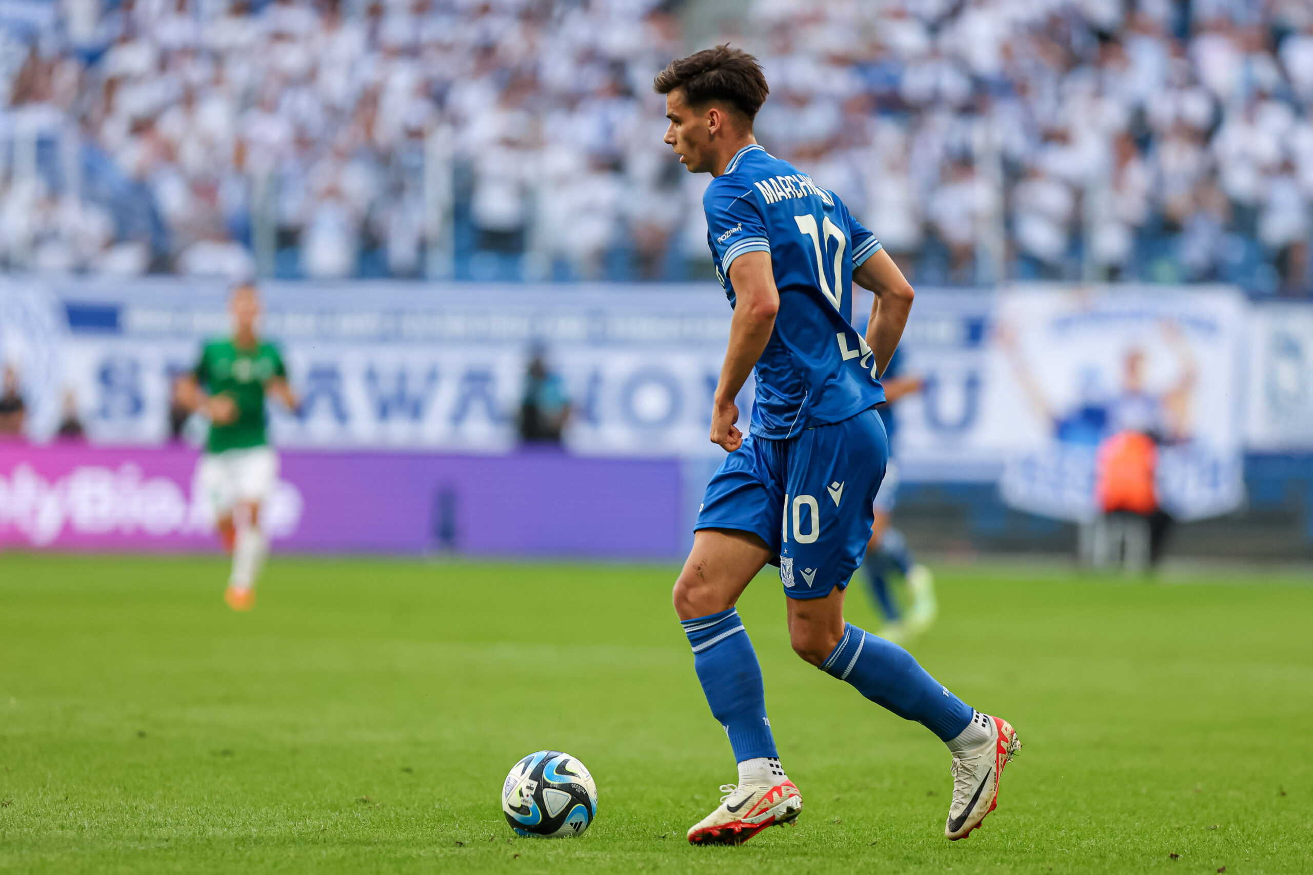 Za głębokie wody? Filip Marchwiński na razie nie odnalazł się we Włoszech