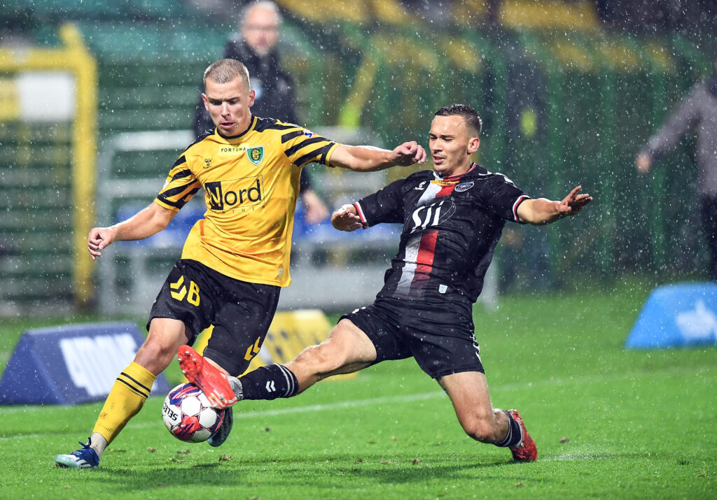 Polonia wypuszcza wygraną z rąk, atmosfera wokół klubu gęstnieje