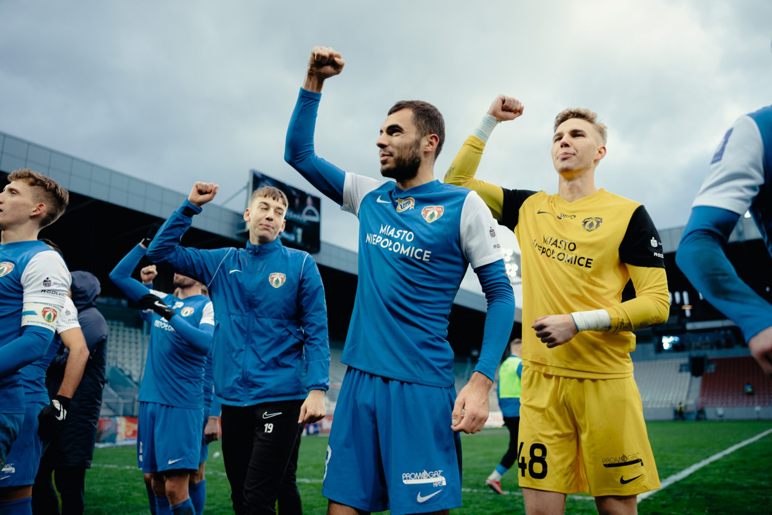 Puszcza odbija! Zawodnicy „Żubrów” z trzecim zwycięstwem z rzędu