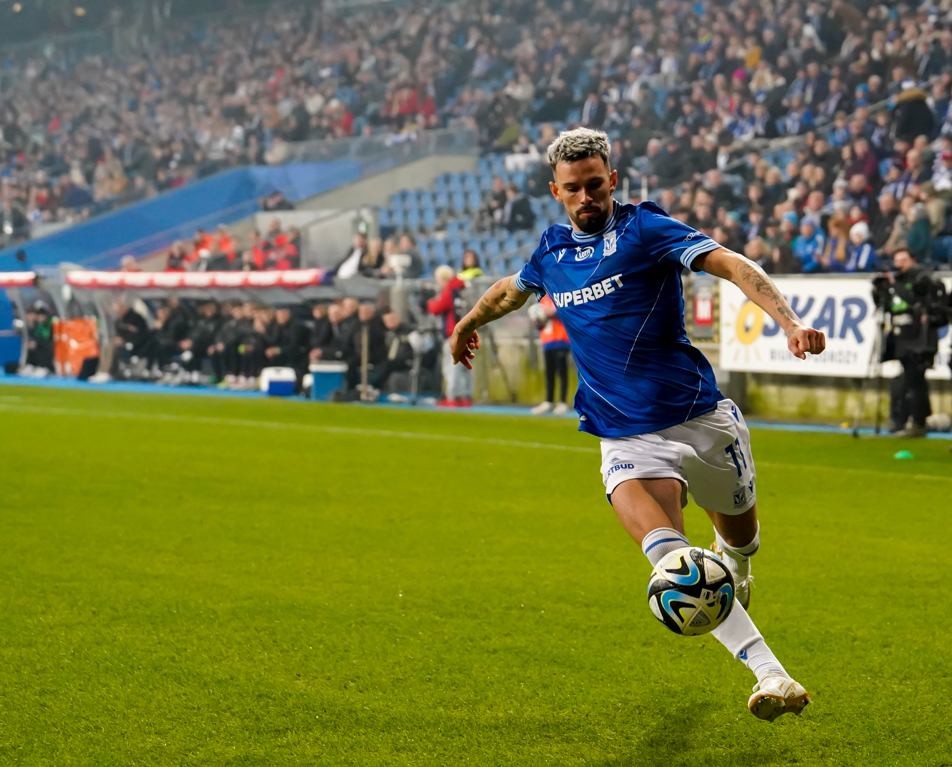 Lech Poznań – Legia Warszawa. Beznadziejny „Kolejorz” przegrał mecz ze swoją defensywą, legioniści nie musieli nic robić