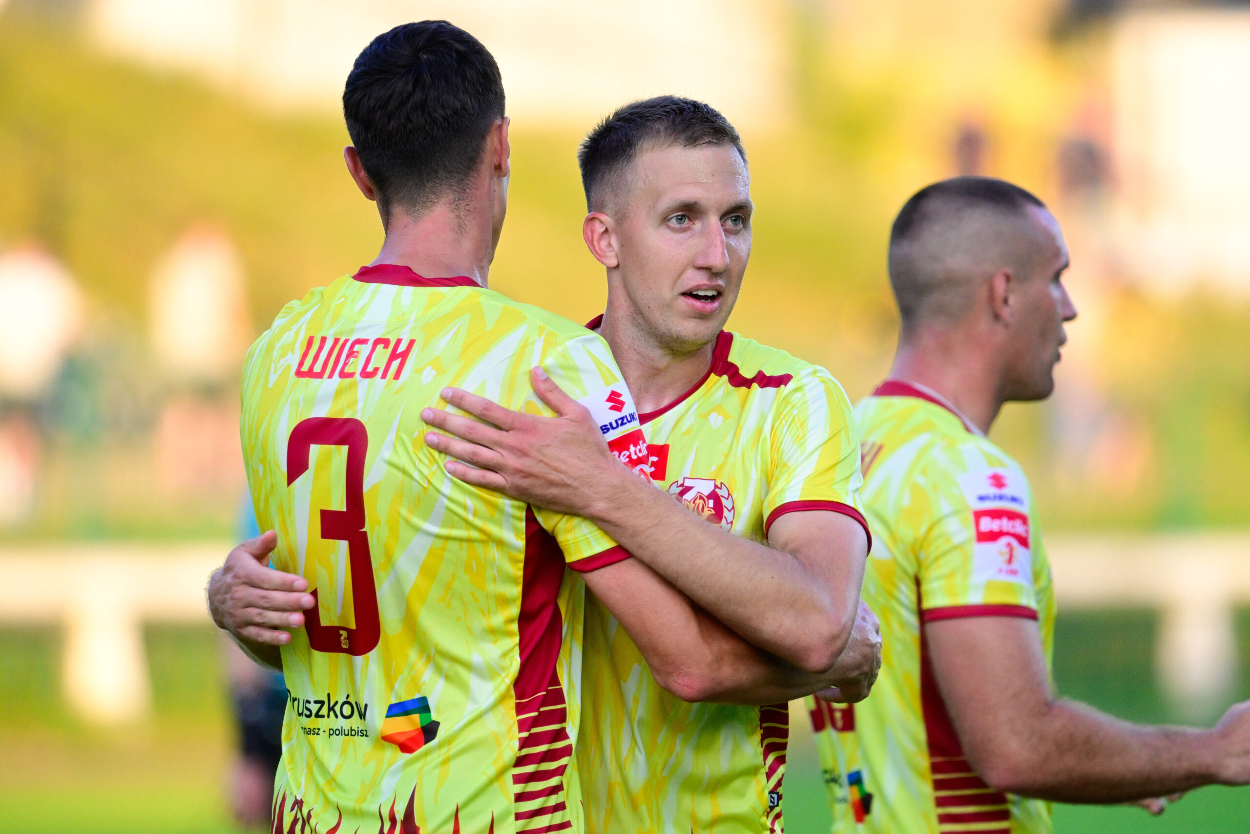 Znicz Pruszków przebija kolejne sufity. Historyczna wygrana z Wisłą Kraków