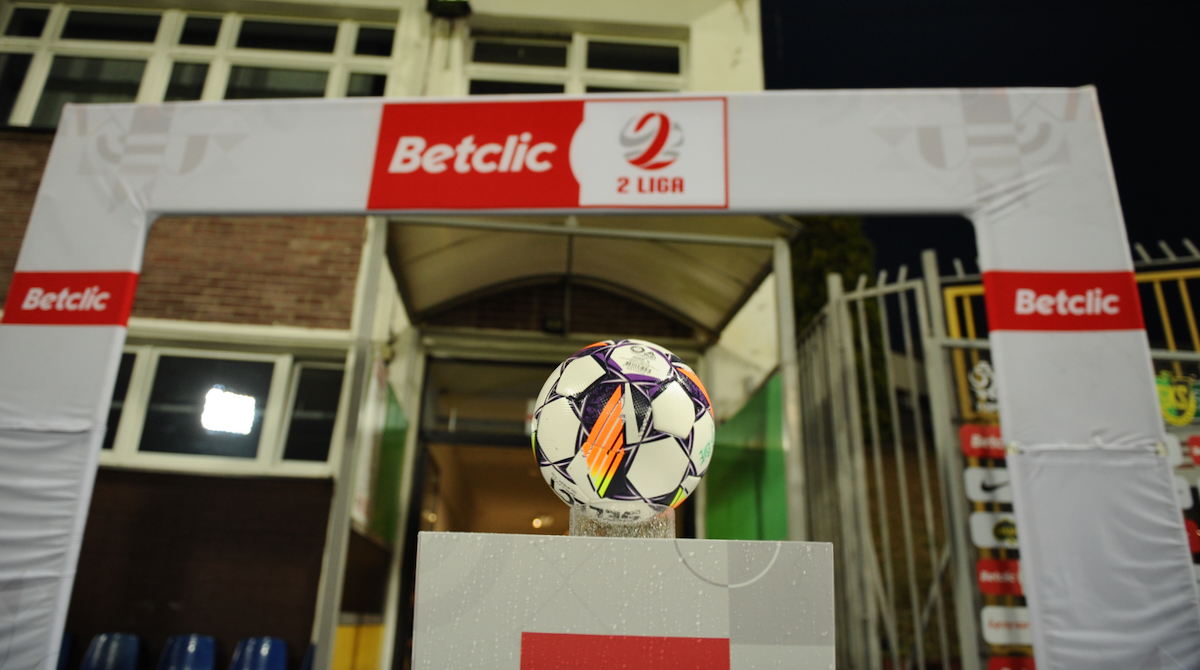 II liga wchodzi w decydującą fazę sezonu. Jak wygląda sytuacja w tabeli?