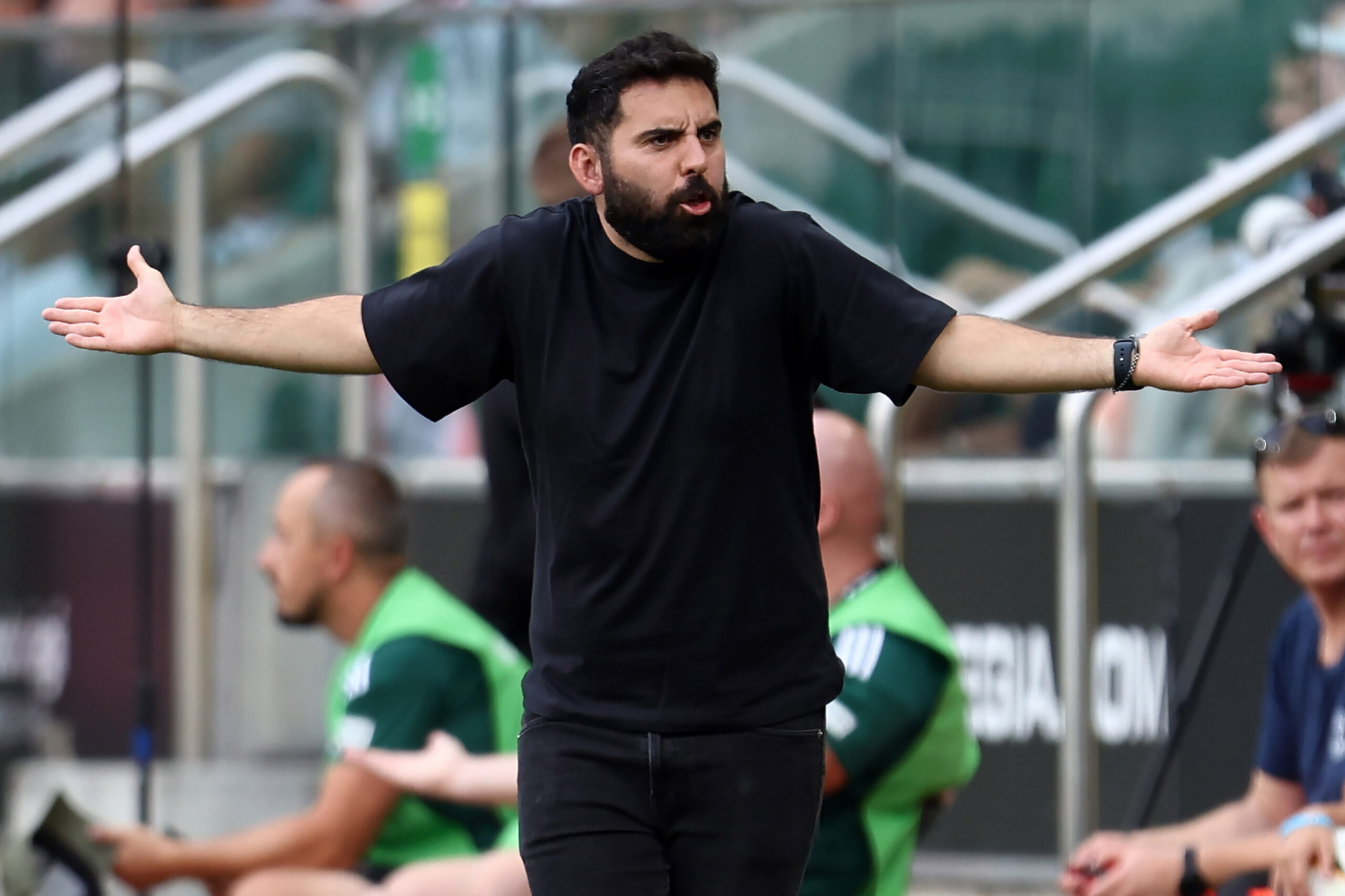 Feio vs. Zieliński x Mioduski: Kto ma rację?