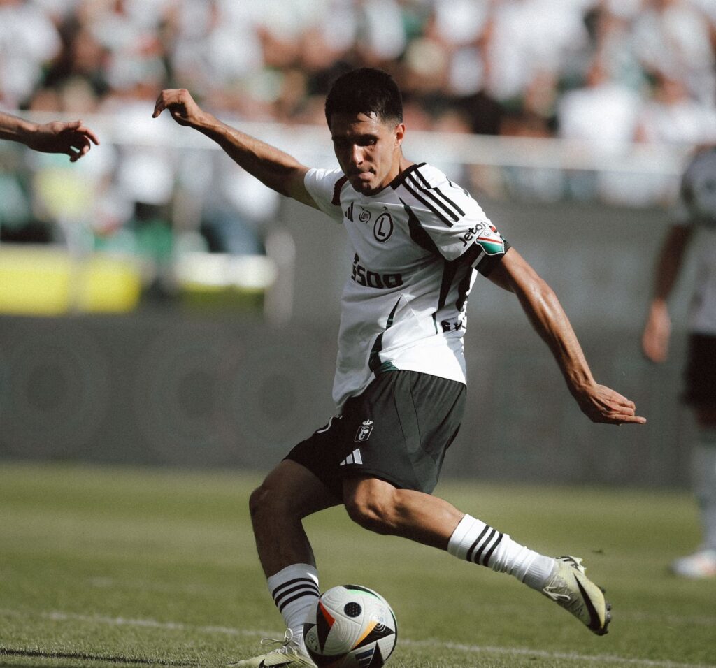 Motor przyjechał, Legia rozjechała. 5:2 w Warszawie