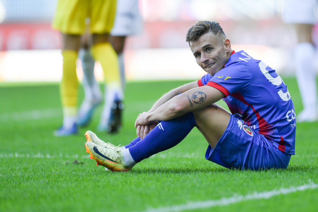 Wyrwane trzonowce i nieskuteczni napastnicy. Piast zaczyna tonąć w przeciętności?