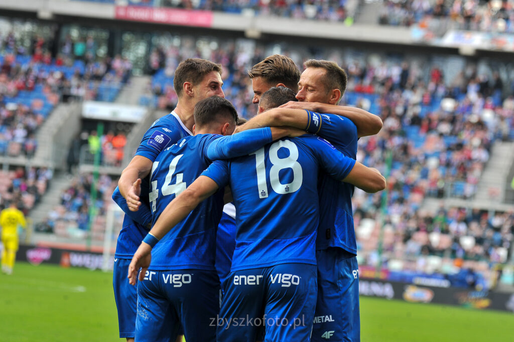 Janusz Niedźwiedź z najlepszym początkiem w Stali Mielec. Czy pokona byłego pracodawcę?