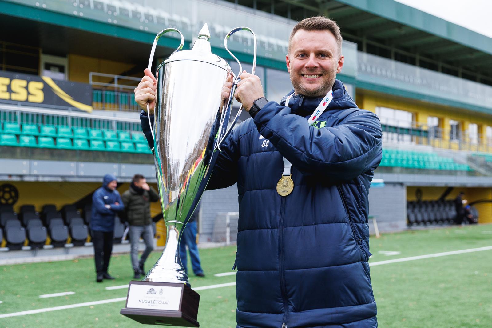 Sławomir Cisakowski: Na Litwie jest głód na piłkę na wyższym poziomie [WYWIAD]