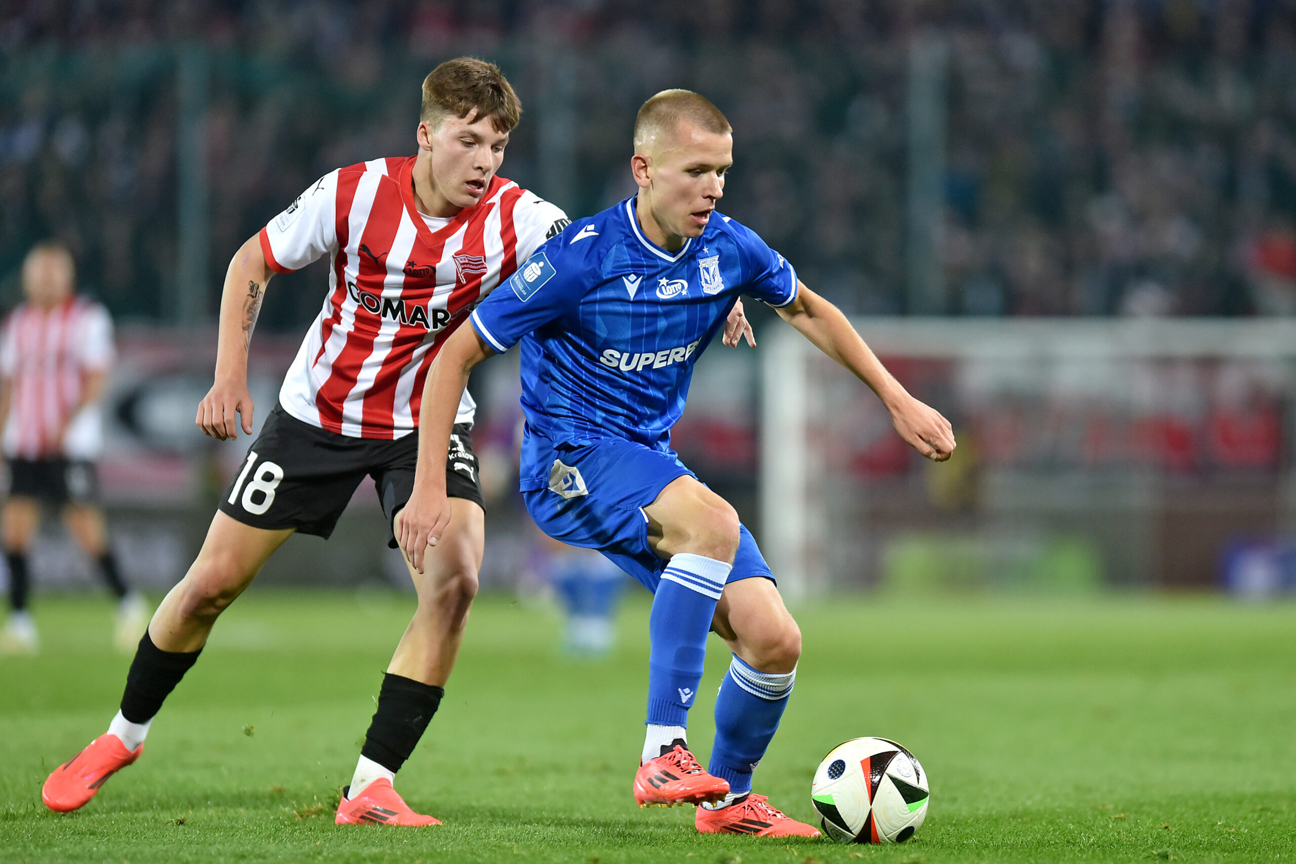 Przepis o młodzieżowcu w PKO Ekstraklasie. Kto może spać spokojnie?