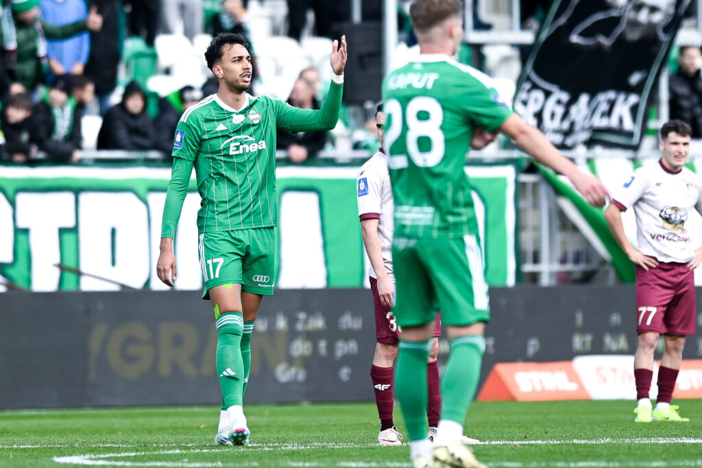 Dlaczego Leonardo Rocha nie jest idealnym napastnikiem dla Rakowa Częstochowa?