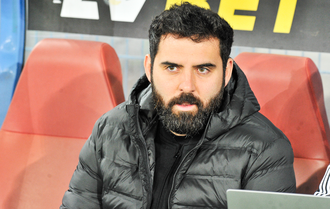 Feio vs dwóch innych kandydatów, czy gra negocjacyjna w Maccabi Hajfa?