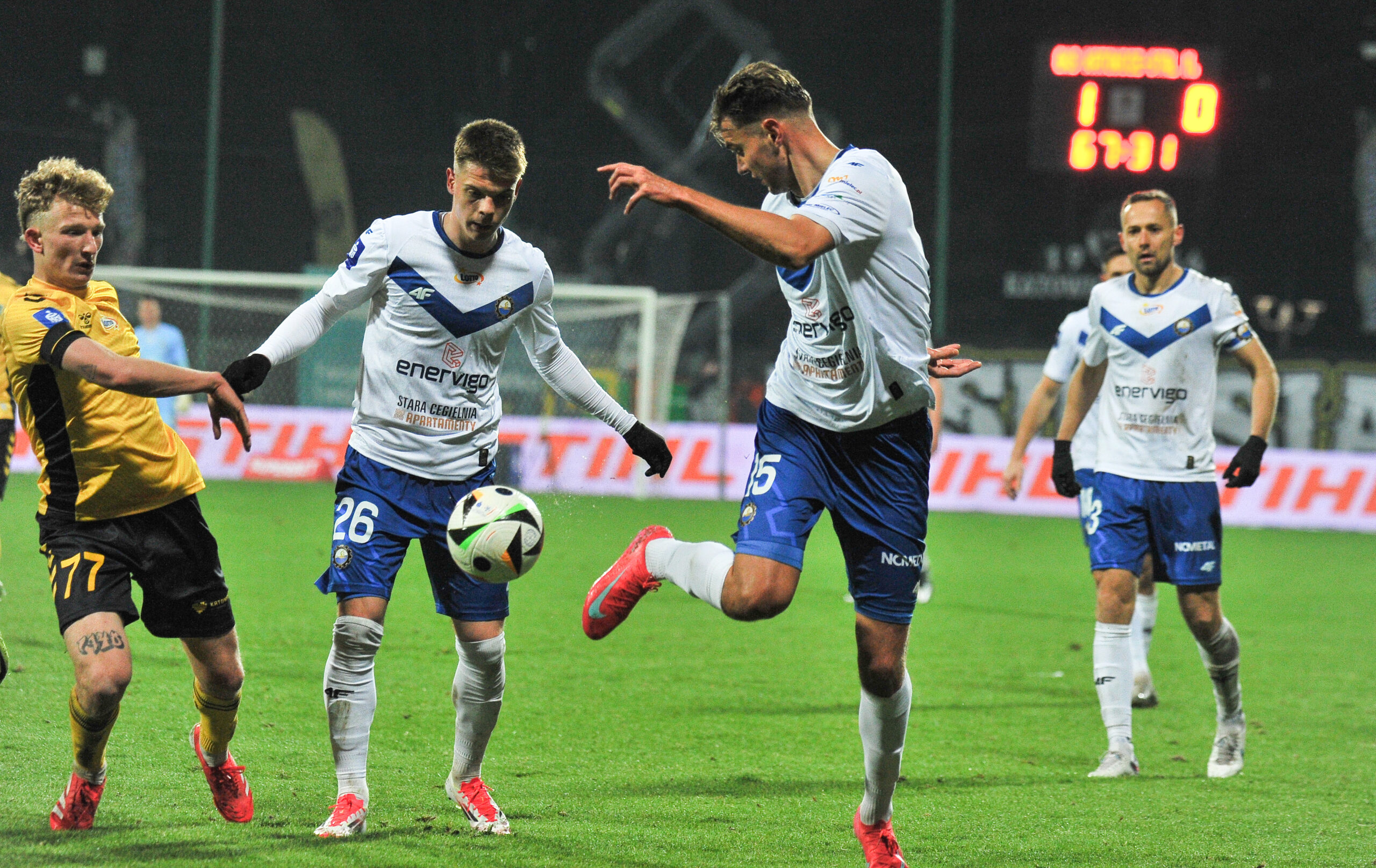 Stal Mielec wygrywa, ale piłkarsko wciąż jest sporo do poprawy