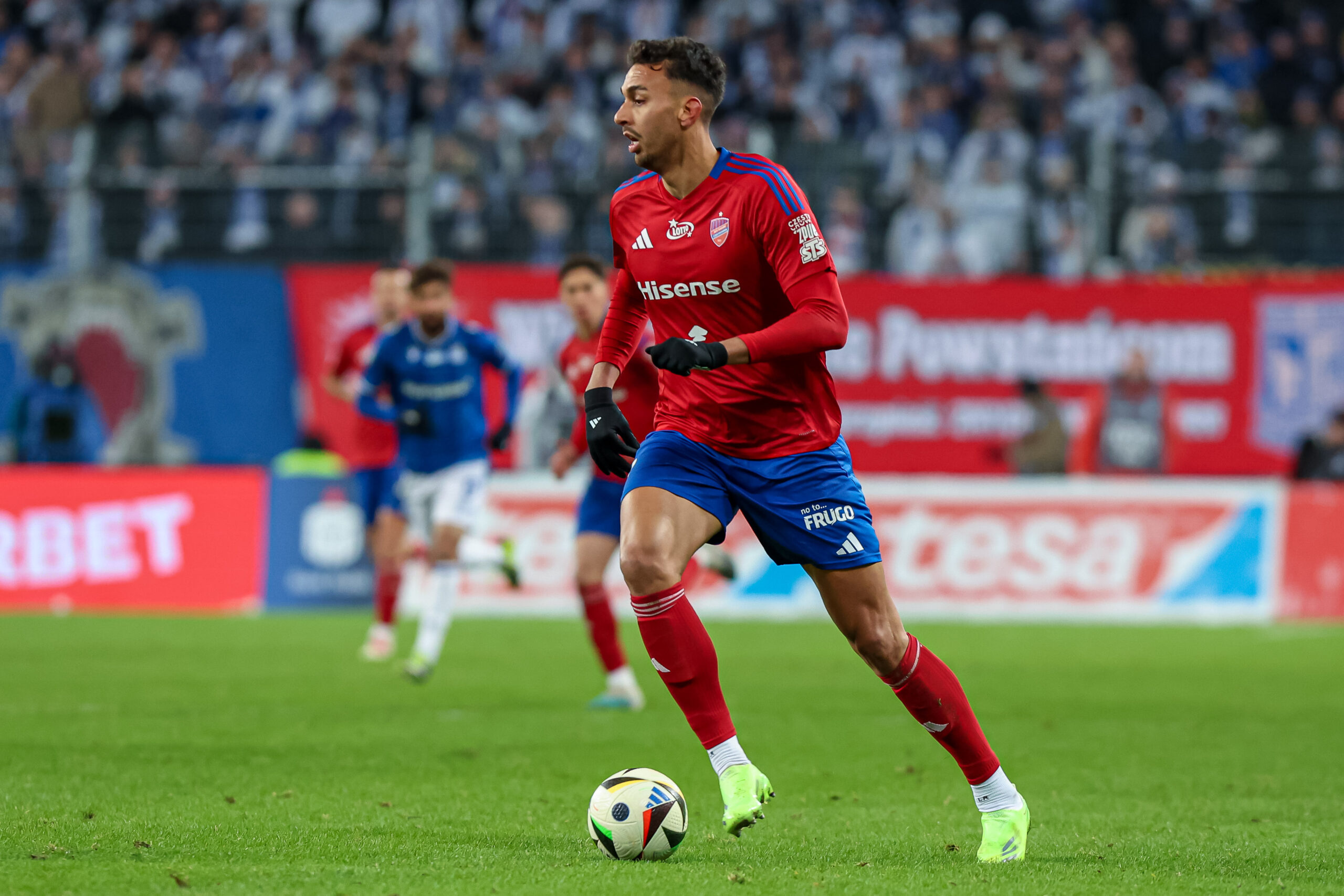 Kolejny napastnik zawodzi w Rakowie. Leonardo Rocha niewypałem transferowym