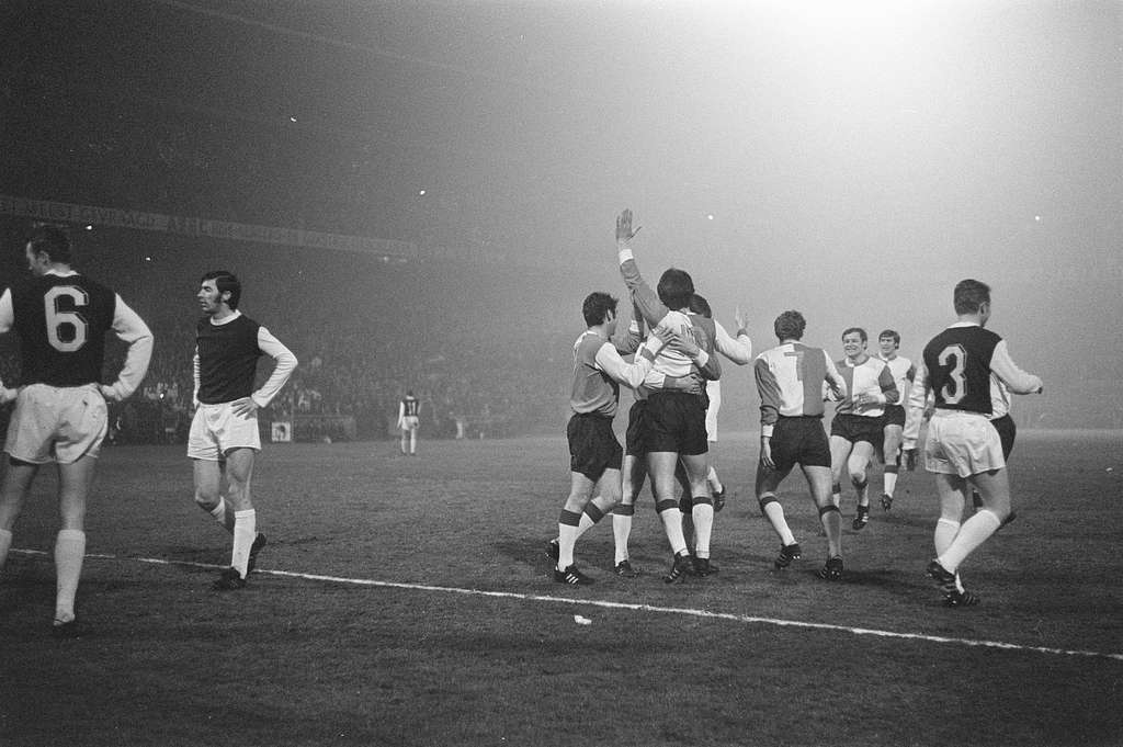 FJW: 53 lata oczekiwana na dwie polskie drużyny w ćwierćfinale europejskich pucharów. Jak Legia i Górnik zagrały z Atletico Madryt i Manchesterem City?