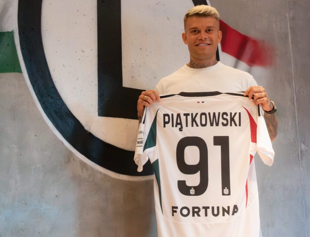 Red Bull nie dodał mu skrzydeł: Kamil Piątkowski piłkarzem Legii Warszawa