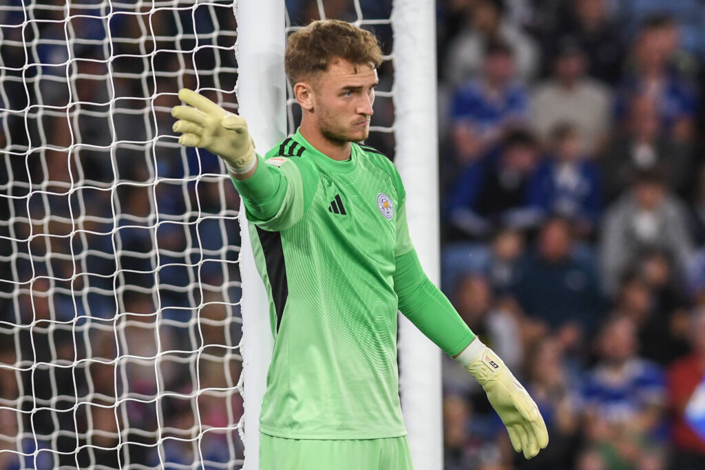 Jakub Stolarczyk w bramce Leicester City. Jak do tego doszło?