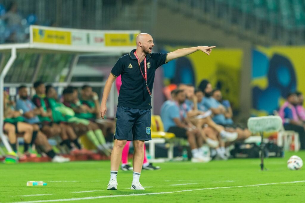 Tomasz Tchórz: Uważam, że w Polsce problemem są media, które nie potrafią dyskutować o piłce [WYWIAD]