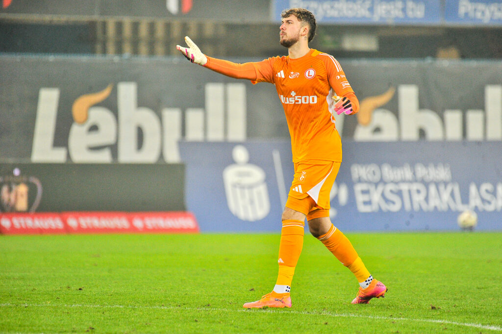 Bójcie się, chamy – Legia Warszawa obiera kurs na 1. ligę