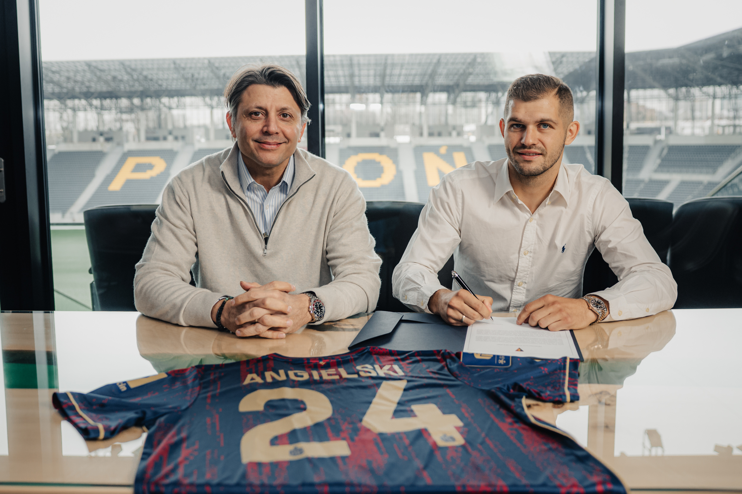 Karol Angielski w Pogoni Szczecin. Ruch, na którym obie strony powinny skorzystać