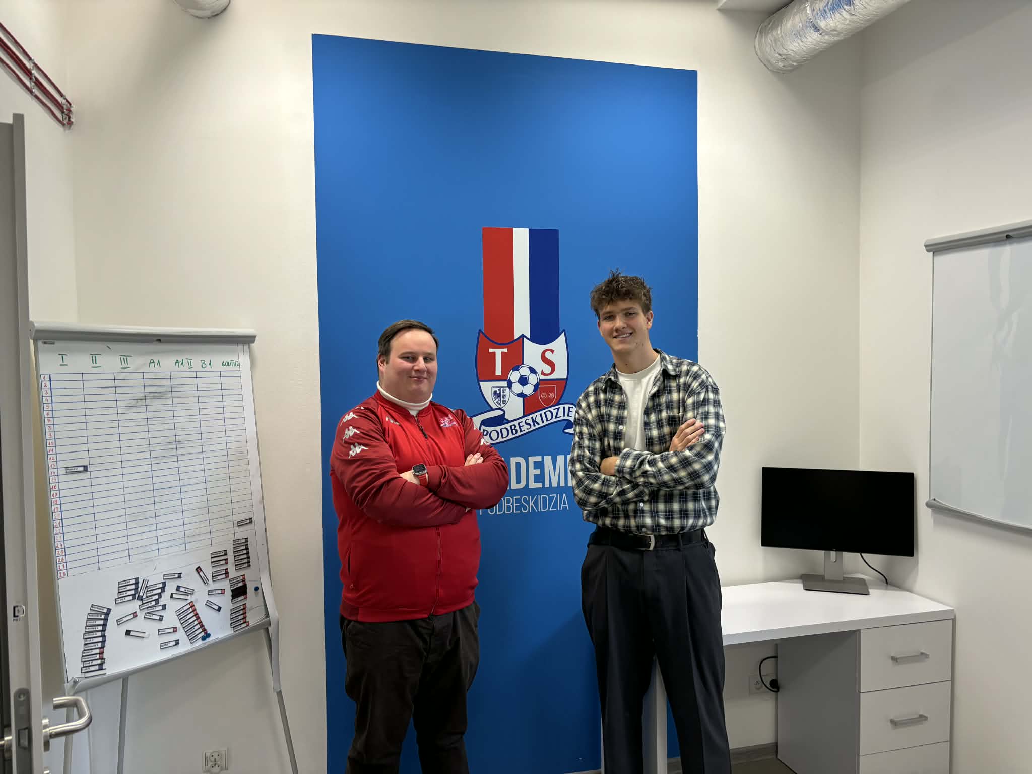 Ksiądz, który buduje ludzi i piłkę. Ks. Marcin Stopka o swojej historii i powołaniu [WYWIAD]