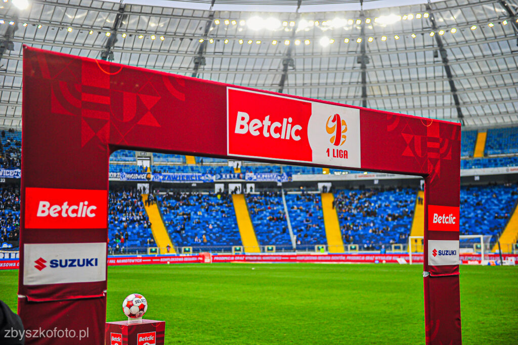 Szykawka i inni… Transferowe ruchy napastników w 1. lidze