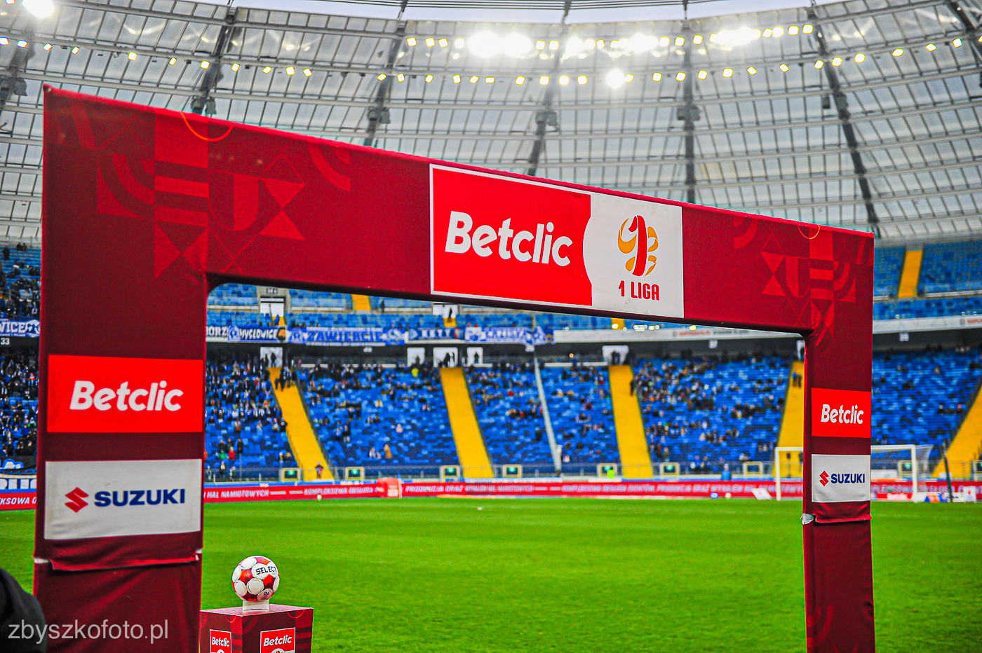 Szykawka i inni… Transferowe ruchy napastników w 1. lidze
