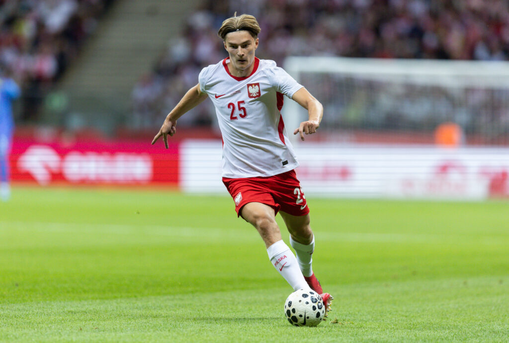 Czy Kacper Potulski zmieni klub? Największy polski talent defensywny na radarze gigantów!
