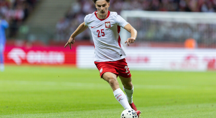 Czy Kacper Potulski zmieni klub? Największy polski talent defensywny na radarze gigantów!