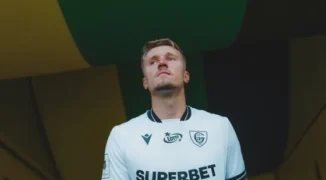 GKS Katowice ściąga dwóch nowych bramkarzy. Widzew i Legia oddają młodych Polaków.