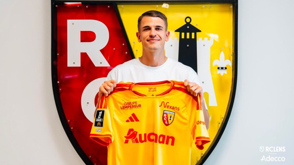 Maik Nawrocki odchodzi z Celticu. Polski obrońca przenosi się do RC Lens