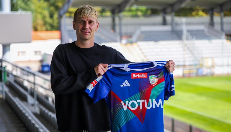 Igor Korczakowski w Miedzi Legnica. Duże wzmocnienie środka pola