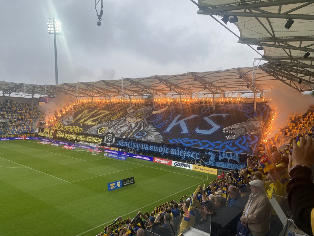 Arka Gdynia wygrywa drugi mecz z rzędu, a Vladislavs Gutkovskis strzela hat-tricka