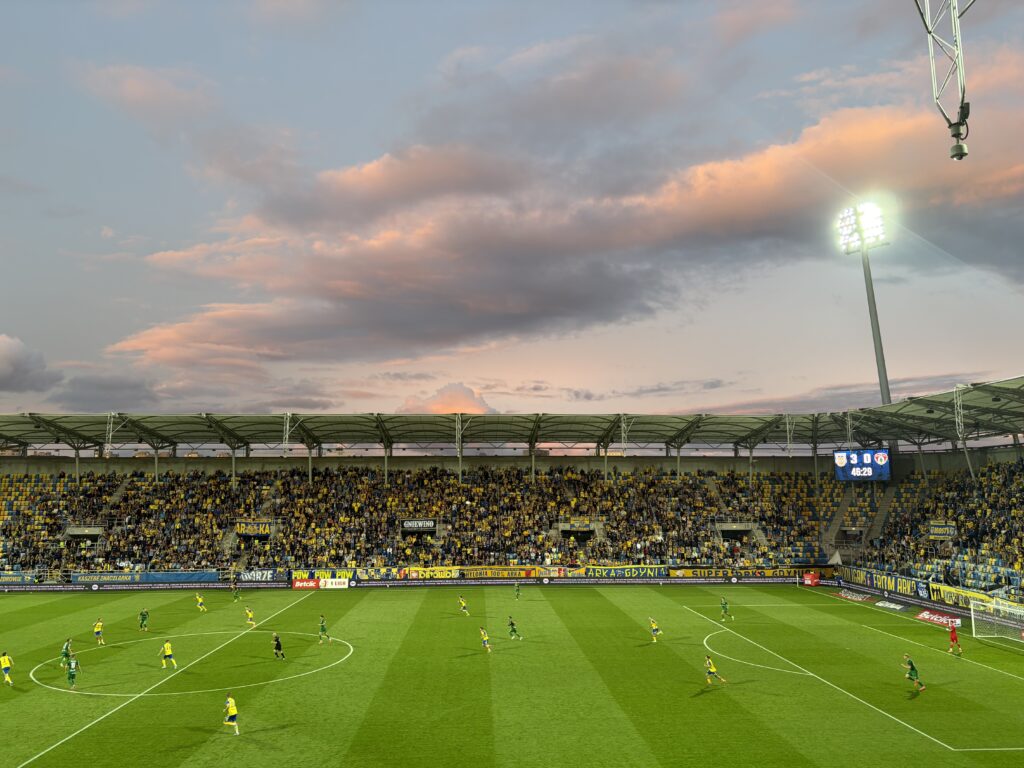Arka Gdynia pewnie wygrywa na zakończenie 4. kolejki Betclic 1. Ligi