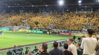 GKS Katowice wrócił na własne podwórko po czwartkowym wieczorze i znów świętuje