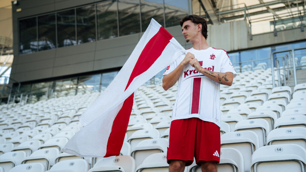 Legia Warszawa wychowała, a ŁKS skorzysta. Nowy pomocnik zawitał do Łodzi