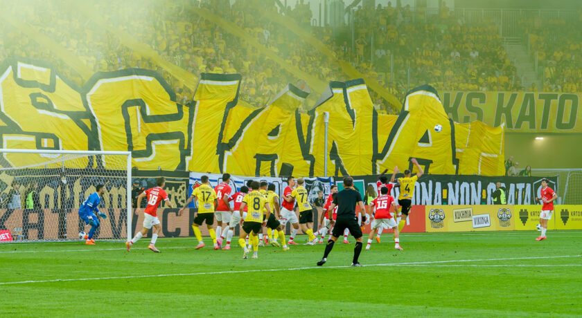 GKS Katowice podejmuje Cracovię w starciu o sześć punktów