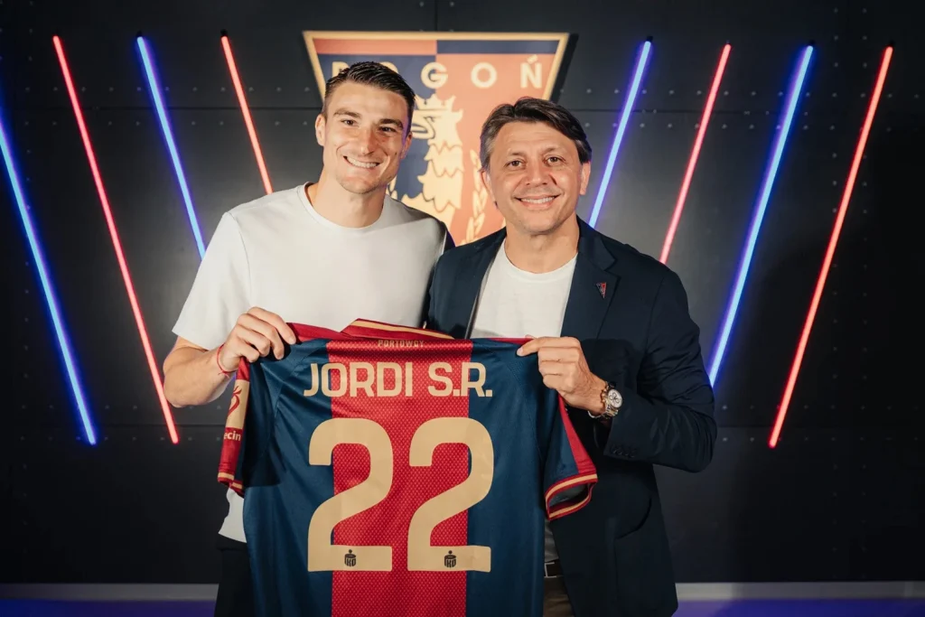 Jordi Sanchez oficjalnie piłkarzem Pogoni Szczecin