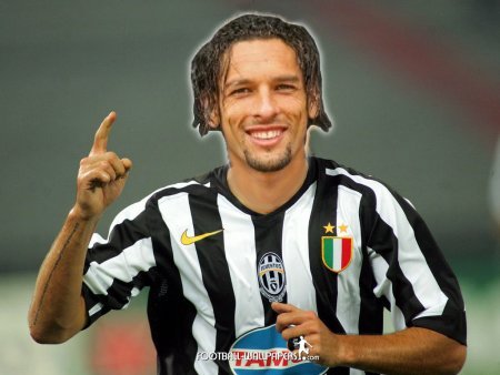 Amauri wprowadza Parmę do LE