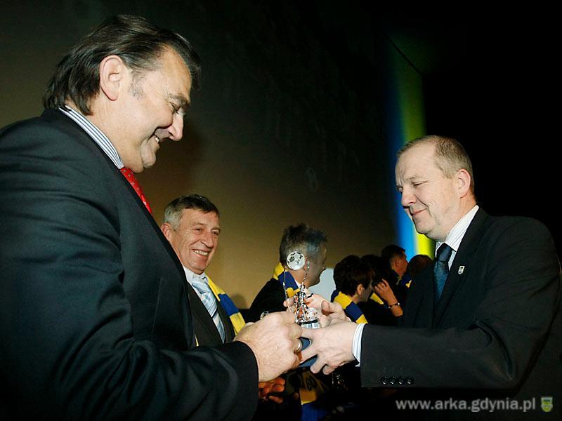 Komorowski, Paluchowski i Fonfara w Arce?