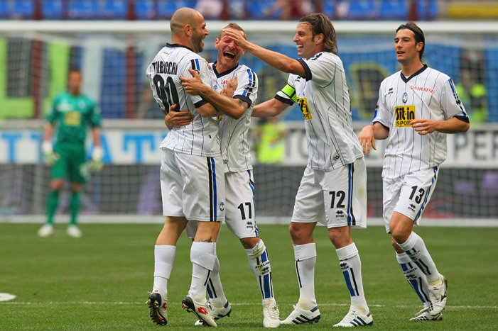 Serie A nadrabia zaległości