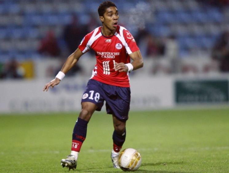 Beria przedłużył kontrakt