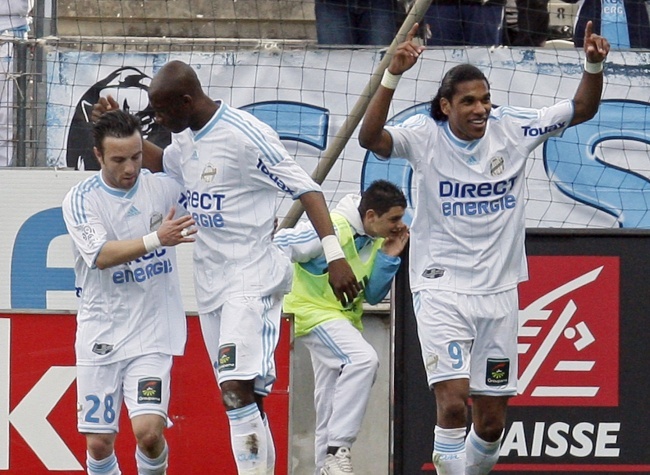 Faworyci Ligue 1 odbijają się od dna