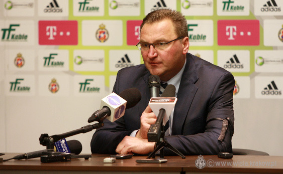 Czarne chmury nad Michniewiczem