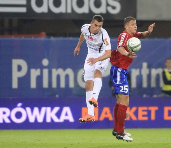 Damian Zbozień trafi do FC Amkar Perm